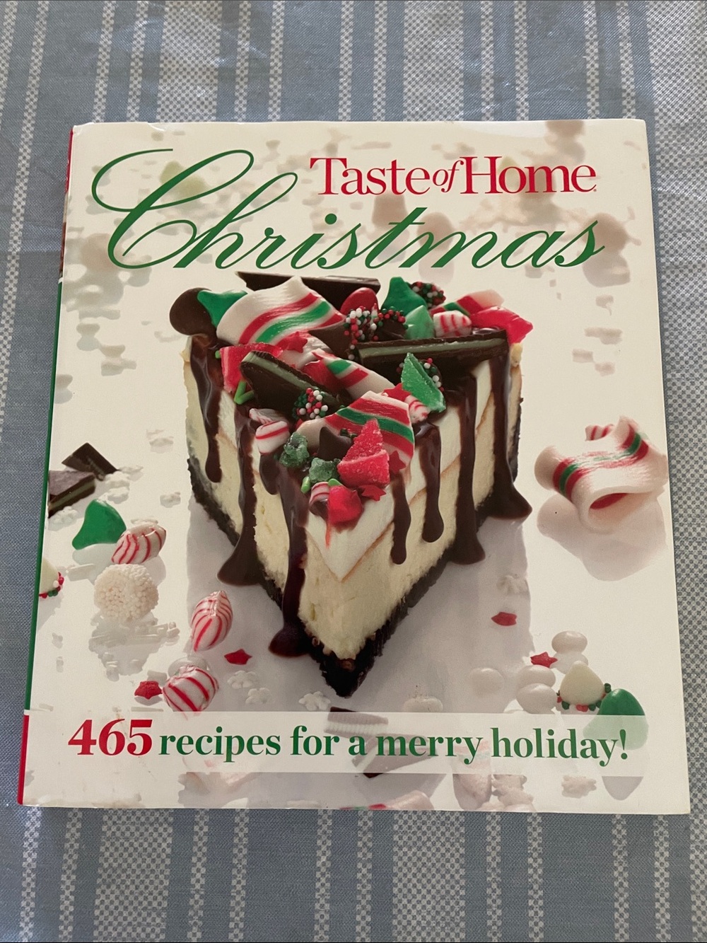 Taste of Home Christmas Cookbook - White/Green/Red Festive Cover
